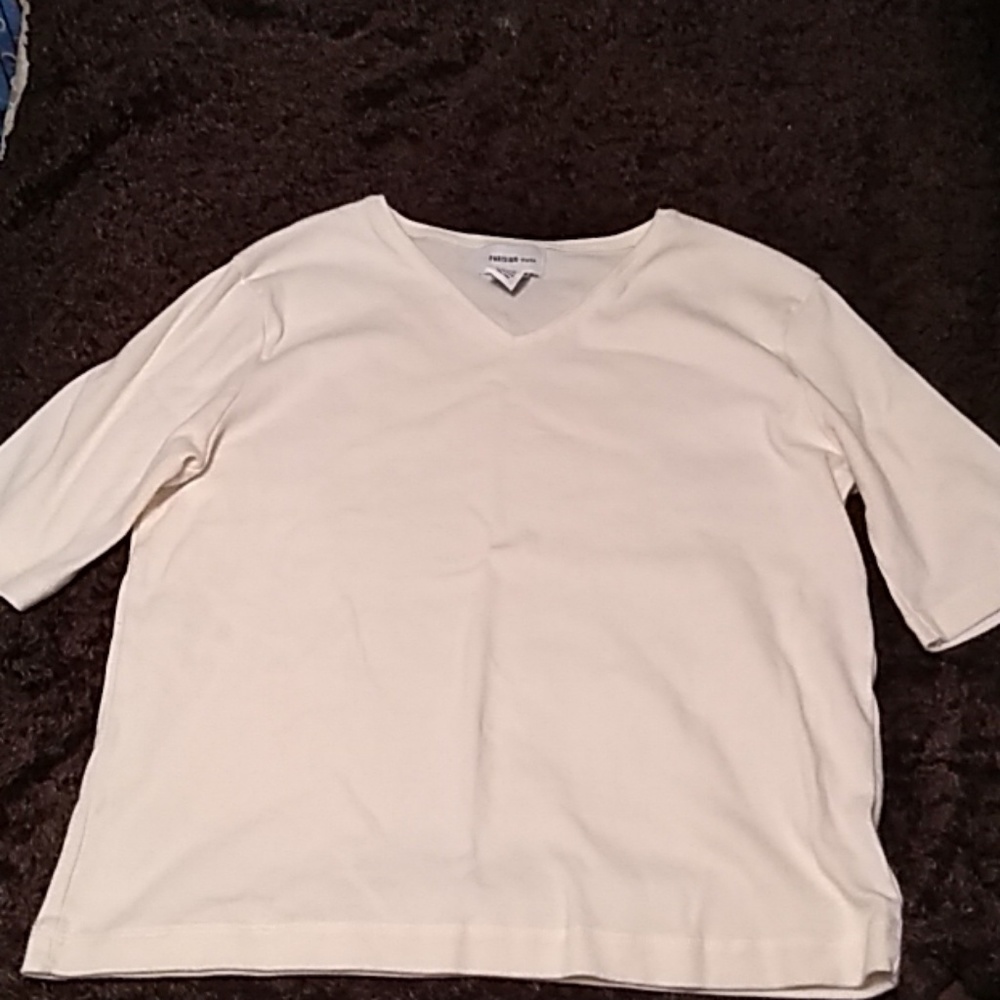 NWOT Parisian Works off white cotton tee. Size L